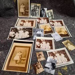 lot 7 image: Vintage Black and White Photos