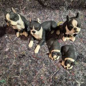 lot 238 image: Lot of 5 Resin Dogs