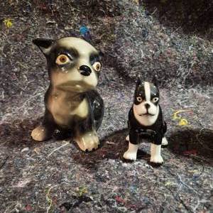 lot 241 image: Pair of Ceramic Dogs