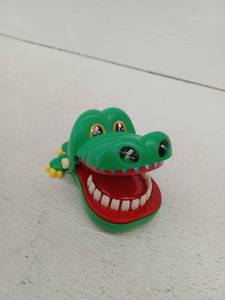 lot 19375 image: WDBO Small Crocodile Teeth Toys, 3 Pack