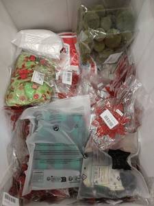 lot 19417 image: Christmas Holiday Decorations Lot