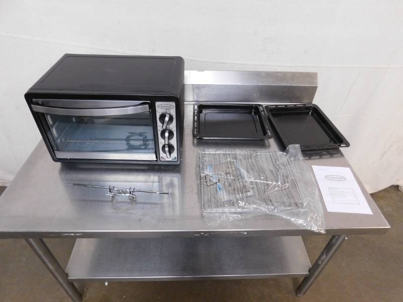 lot 724 image: Chefs Mark Toaster Oven