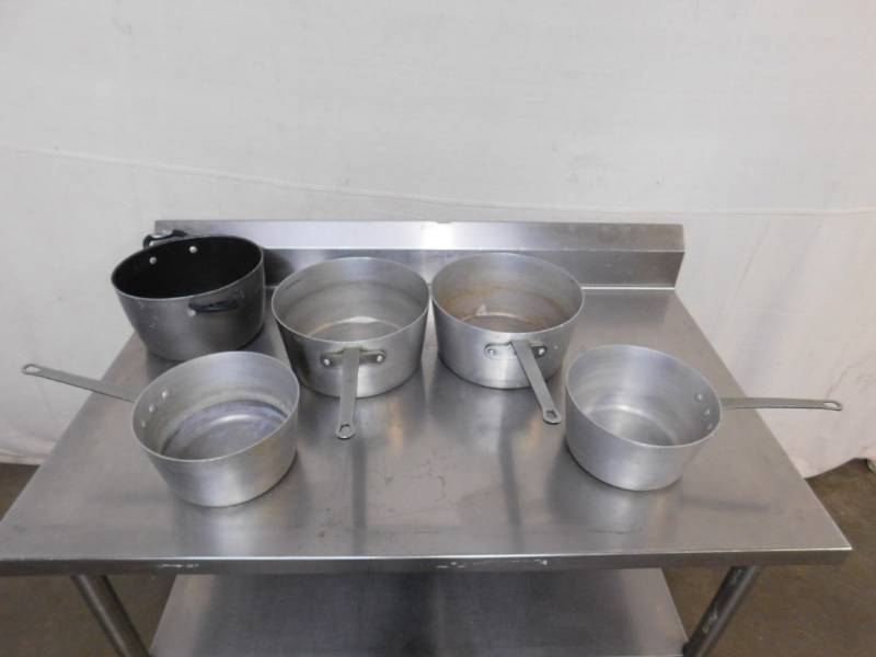 lot 727 image: 5 Sauce Pans