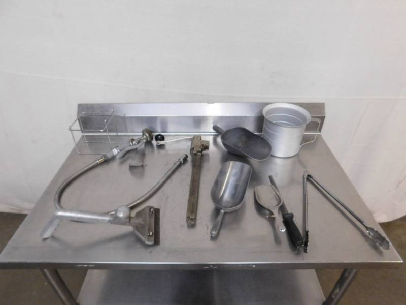 lot 733 image: Commercial Can Opener, Grill Scrapper, Tongs and Ice Scoops