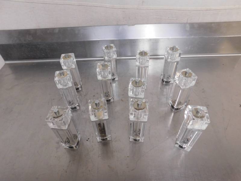 lot 775 image: 12 Salt and Pepper Shakers