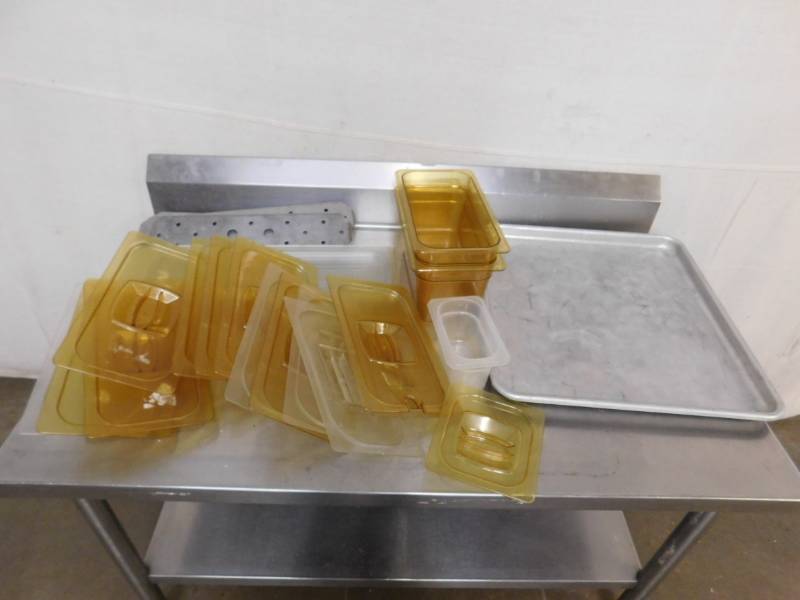 lot 779 image: Large Sheet Pan, 13 Size Pan Inserts and 13 x 6 Inch Cambro Plastic Pans & 13 Size Rubbermaid Lids