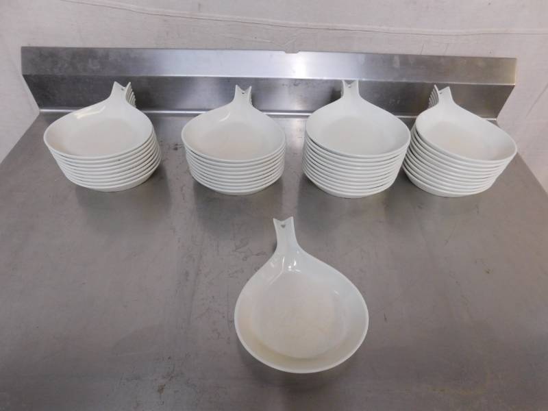 lot 752B image: 40 GET Melamine Skillets