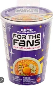lot 19484 image: KPOP Demon Hunters For The Fans Snack Packet Figures