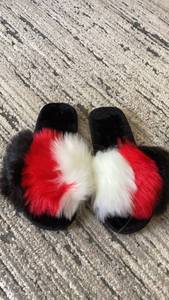 lot 168 image: Fuzzy Slippers Red White Black Color Block Pair