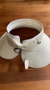 lot 172 image: Wide Brim Visor Hat with Chin Strap and Adjustable Closure -&nbsp
