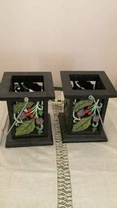 lot 195 image: Pair of Decorative Square Lanterns with Berry and Leaf Design&nbsp
