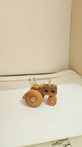 lot 228 image: Wooden Toy Tractor -&nbsp