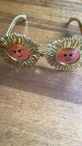 lot 249 image: Fashion sunglasses w smiley faces  -&nbsp