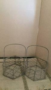 lot 263 image: Wire Basket with Handle 2-Pack -&nbsp
