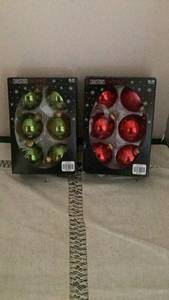 lot 268 image: Christmas Shatterproof Ornament Set 6-Pack Green and Red $6.99 -