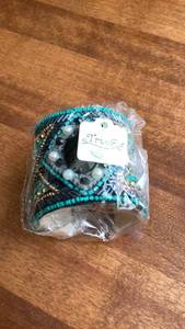 lot 361 image: TruCo Beaded Cuff Bracelet Turquoise Black White -