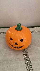 lot 364 image: Orange Jack-O-Lantern Pumpkin with Green Stem -&nbsp