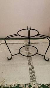 lot 366 image: Two-Tier Metal Stand with Circular Shelves -&nbsp