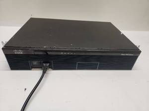 lot 12 image: Cisco 2900 Series Integrated Services Router