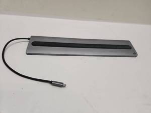 lot 15 image: IOGear USB-C Docking Station with Power Delivery 3.0 GUD3C05