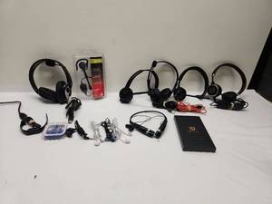 lot 41 image: Lot of 8 Headsets and Earbuds Plantronics Microsoft PhoneAmerica