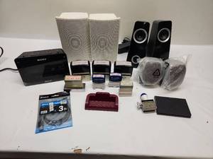 lot 58 image: Sony Dream Machine ICF-C470 Clock Radio with Speakers Stamps Cables Lot