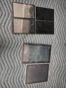 lot 61195 image: Lot of Tablets - Kindles Powered On, Need Factory Reset - iPads Parts Only