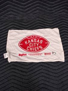 lot 1031 image: official Kansas City Chiefs 2019 Conference Championship white rally towel