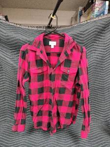 lot 1048 image: Sonoma Goods For Life Red and Black Buffalo Plaid Long-Sleeve Button Up - S