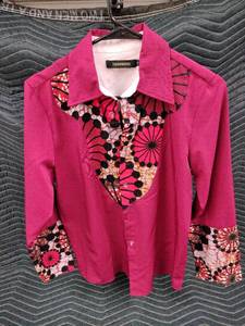 lot 1050 image: magenta Xiaohuagua button-down shirt - S