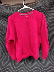 lot 1061 image: Athletic Works Red Crew Neck Long Sleeve Shirt - M