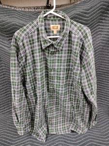 lot 1068 image: Foundry Big & Tall green and navy plaid long-sleeve button-up shirt - 3XL