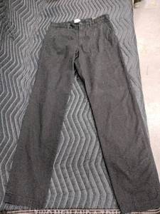 lot 1086 image: H&M classic black straight-leg work trousers - 2932