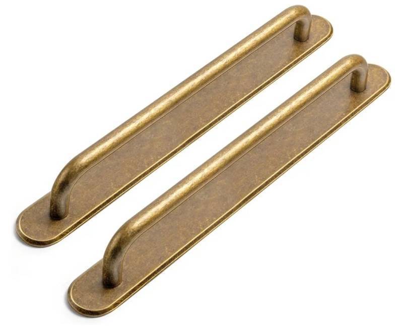 lot 72546 image: 2 Pack Antique Brass Cabinet Pulls with Backplate, Solid Zinc Alloy 7.6 Hole Centers Drawer Handles, Vintage Style Hardware for Bedroom, Kitchen Cupboard - Retail $40