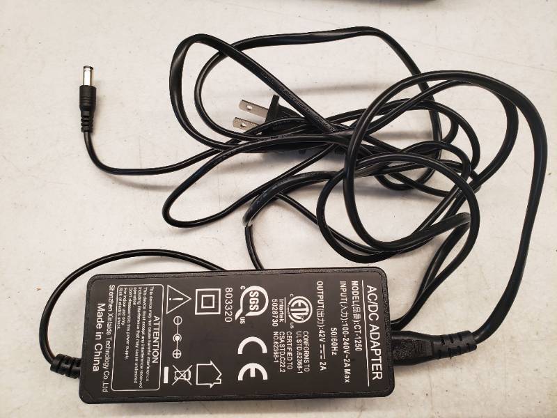 lot 58620 image: ACDC Adapter 80W Power Supply 19V 4.23A - Retail $15