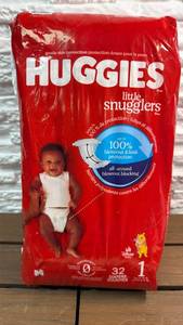 lot 24 image: Huggies Little Snugglers Size 1 Diapers (32 Count)