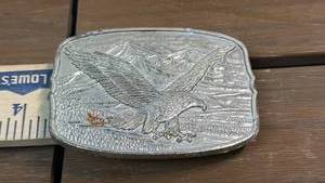 lot 29 image: Rectangular Belt Buckle w Eagle Design