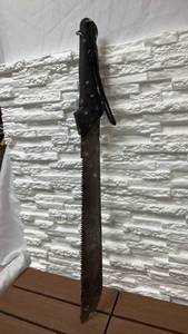 lot 68 image: 17 inch Sawback Machete