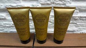 lot 92 image: Perlier Body Honey Miel Anti-Age Hand Cream 100mL - Lot of 3