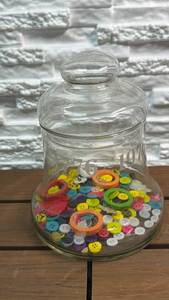 lot 93 image: Liberty Bell Glass Jar with Assorted Buttons and Rings
