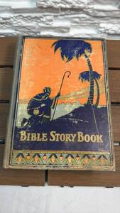 lot 105 image: Vintage _Egermeiers Bible Story Book_