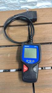 lot 130 image: Innova 3011 Diagnostic Code Reader with OBD2 Cable