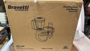 lot 175 image: Bravetti Platinum Pro Food Processor with Blender Model EP90 600 Watt