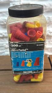 lot 178 image: IDEAL WireTwist 300 Pack Wire Connectors Fixed Spring 30-2346J