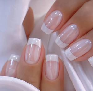 lot 20729 image: CurvLife Press-on Nails Short Square Acrylic False Nails Apricot Design