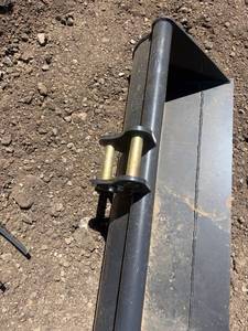 lot 740 image: Mini ex 32 wide bucket