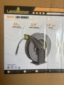 lot 910 image: LandHonor Retractable Air Hose Reel LHR-HRM65 65ft 38in 14in BSP