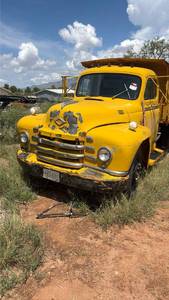 lot 1016 image: Diamond T Dump Truck 1953 Yellow Single Axle LOW MILES