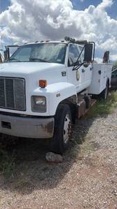 lot 1018 image: Chevrolet Service Utility Truck with Liftmore Mounted Equipment 2 for 1