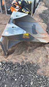 lot 1037 image: TMG Industrial Tree Scoop 42 SS TMG-TS42